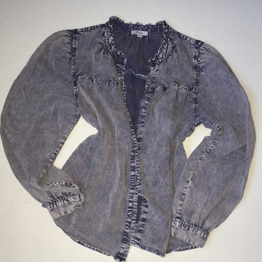 Rails Ruffle Neck Washed Indigo Blouse | Size XS